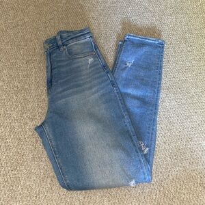 American Eagle Mom Jeans